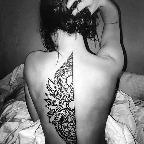 tatuaggio-schiena-donna
